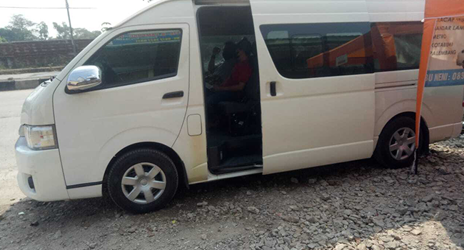 Toyota Hiace Jatra Trans